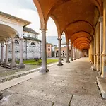 Elm Alley - - Free Wi-fi Apartment Baveno