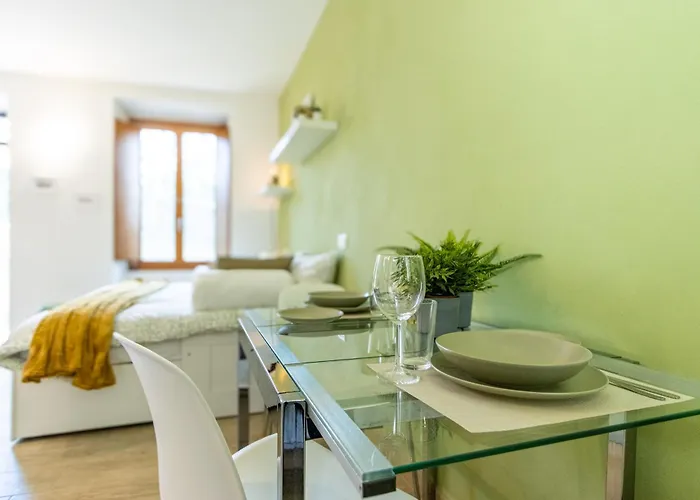 Elm Alley - - Free Wi-fi * Baveno