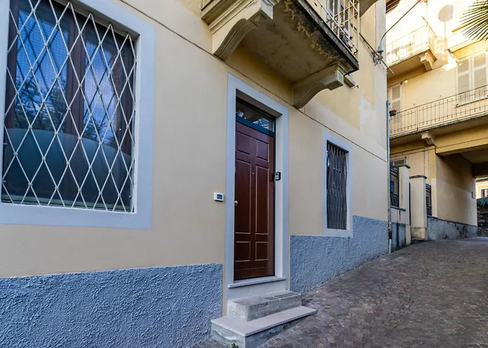 Elm Alley - - Free Wi-fi Baveno