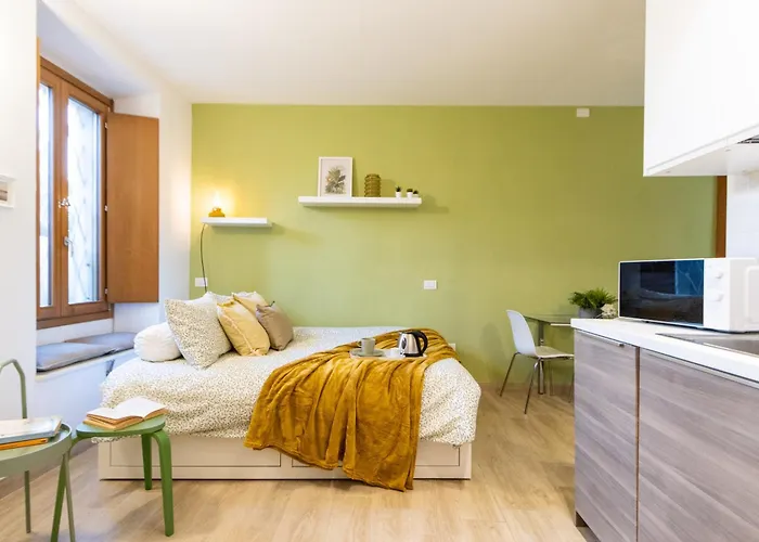 Elm Alley - - Free Wi-fi Apartment Baveno
